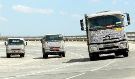 Daimler unveils Indian truck brand BharatBenz