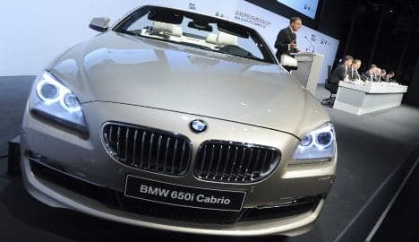 BMW boosts sales outlook for 2011