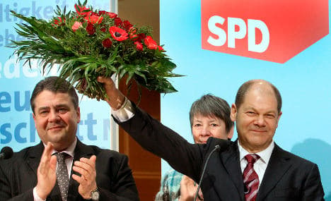 SPD flying high after Guttenberg scandal and Hamburg victory
