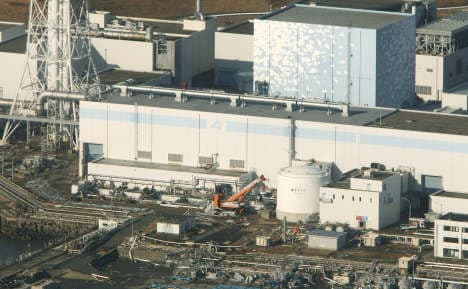 10 Germans flee Japan's quake-hit nuclear plant