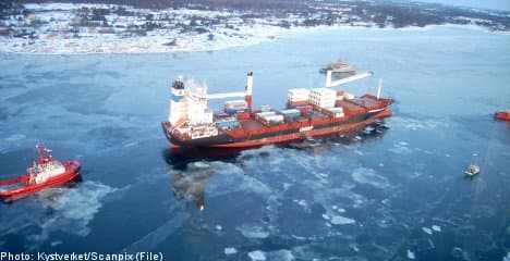 Grounded ship's fuel leak threatens Swedish coast