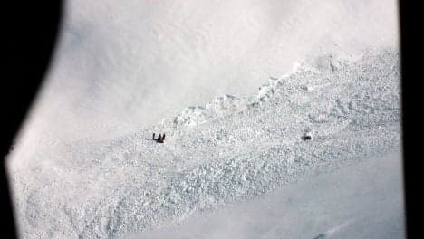 Three skiers die in gigantic Swiss avalanche