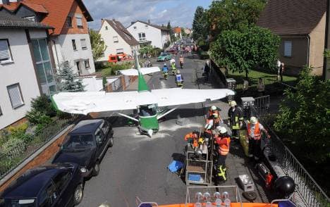 Small plane makes emergency road landing