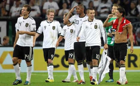Germany seal spot in Euro 2012 finals