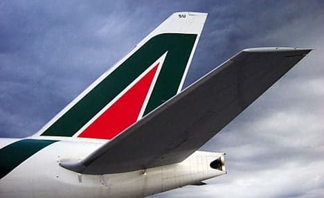 Alitalia hopes to merge with Air France: report
