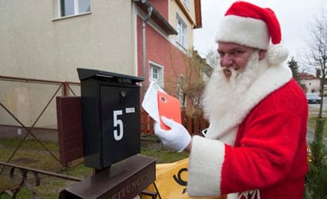 German Santa writes to thousands of good kids