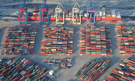 Exports top €1 trillion despite euro crisis