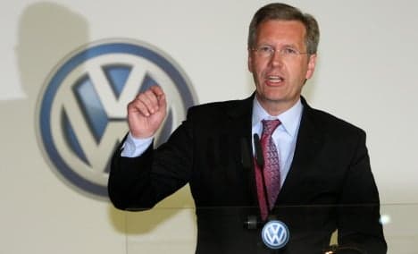 Wulff under fire over car lease deal