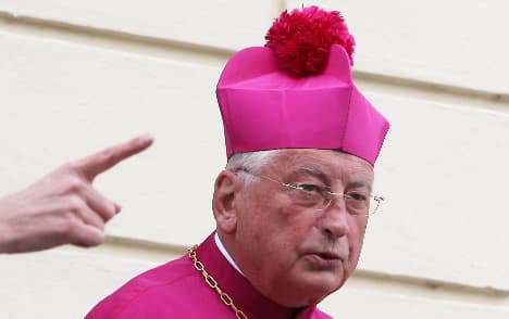 Defrocked, defrauded: man cons abusive bishop