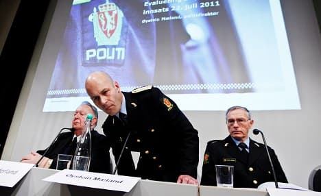 Norway police sorry for massacre delay