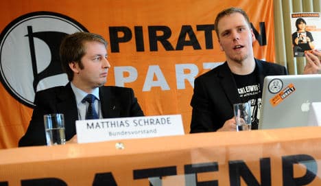 Pirates set sail for national election treasure