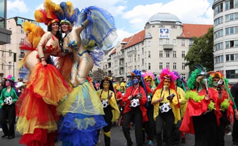 Berlin carnival parade draws 700,000