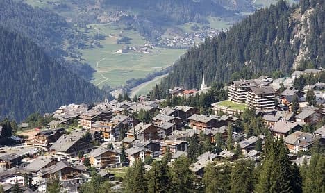 Switzerland delays holiday home restrictions