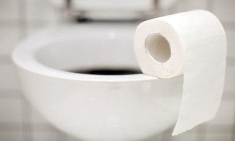 Toilet paper thief evades high-tech police hunt