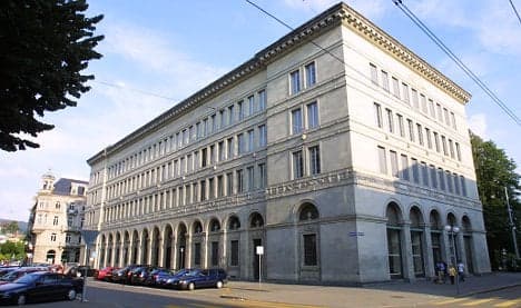 Swiss central bank buys eurozone debt: S&amp;P