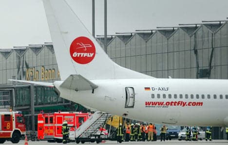11 injured as smoke fills plane in Cologne