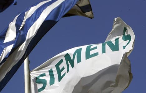 Greece chases 'corrupt' Siemens executives
