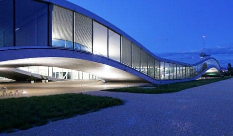 Lausanne uni slips up on Rolex centre paving