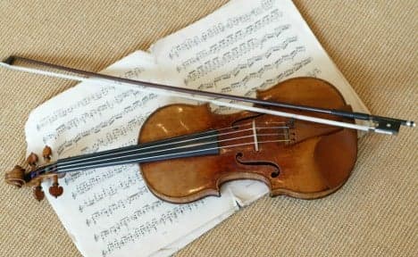 German rare violin dealer jailed for fraud