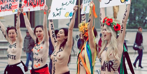 Catholic group to sue naked feminist protesters