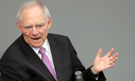 Schäuble: don't panic on French economy