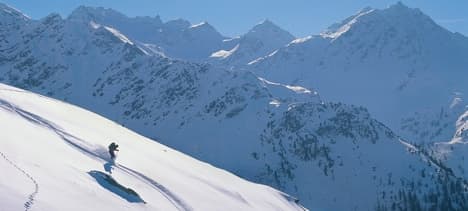 Valais avalanche claims Swedish skier's life