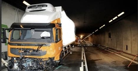 Gotthard road tunnel closed after fatal crash