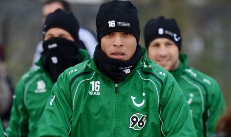 Hannover 96 bemused by Brazilian's missing 9 cm
