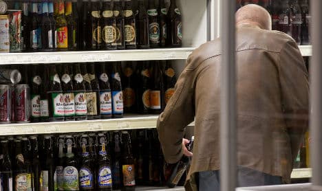 Dutch invade German borderlands for beer