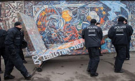 Protesters block Berlin Wall gallery demolition
