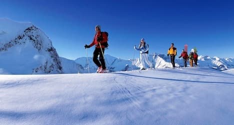 Police seek clues to Alps ski death mystery