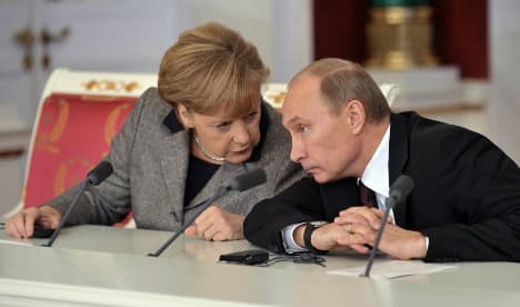Merkel 'should push Putin for reforms'