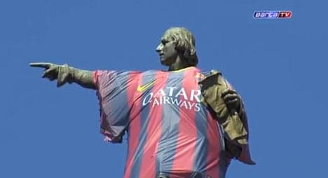 Barça shirt on Columbus statue sparks protest