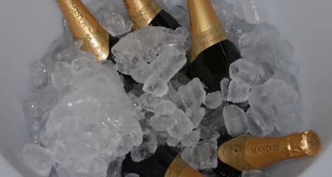 China allows only 'Made in France' champagne