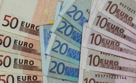 Economists warn against German euro exit
