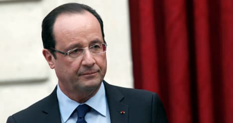 Hollande visits Japan to meet anti-austerity Abe