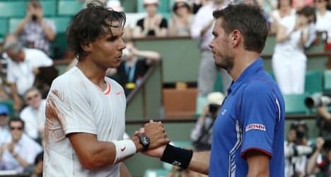 Nadal manhandles Wawrinka at French Open