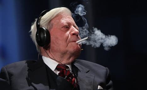 Ex-Chancellor 'hoards 38,000 cigarettes'