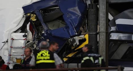 Driver killed and 35 hurt in Swiss train crash