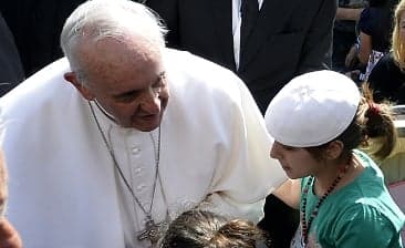 Pope responds to 3-year-old girl’s letter
