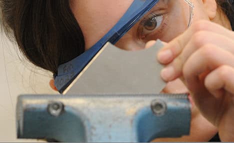 Jobless youth spurn apprenticeships