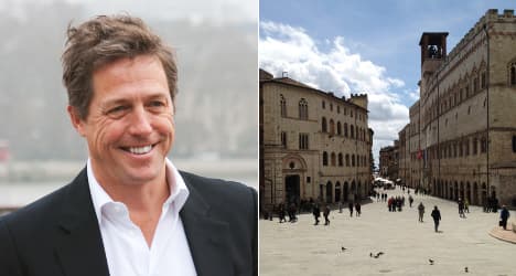 Holidaying Hugh Grant mobbed by Italian fans