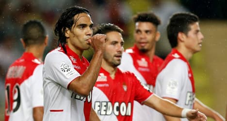 Falcao double keeps Monaco top of the league