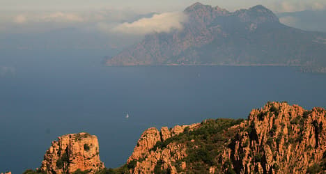 Corsica's coastline 'not in danger' from spill