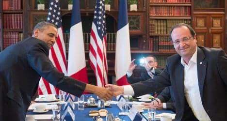 Obama to hold talks with Hollande in Russia