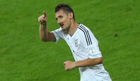 Klose equals Müller's Germany goal record
