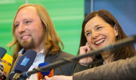 Greens elect leader and prepare for Merkel talks