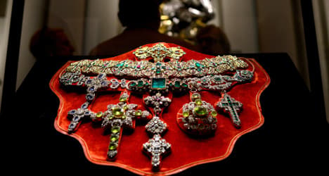 Italy's trove 'worth more than Brits' crown jewels'