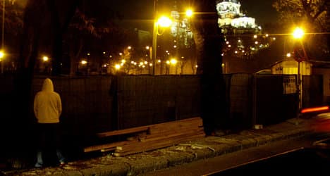 'Filthy' Madrid plans €750 fines for public urination