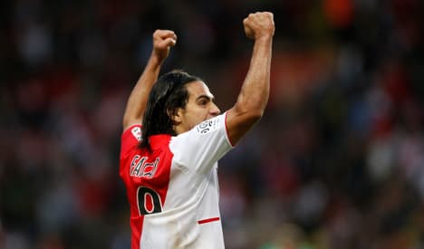 Monaco top Ligue 1 as 'Le Classique' looms